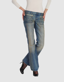 Confronta prezzi Diesel jeans pantaloni jeans su yoox.com