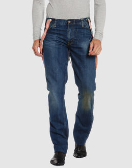 Confronta prezzi Levis jeans pantaloni jeans su yoox.com