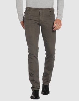 Confronta prezzi Patrizia pepe jeans pantaloni jeans su yoox.com