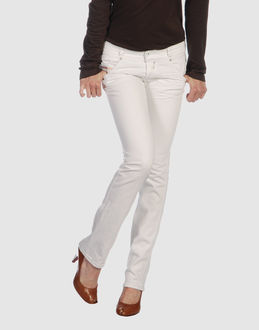 Confronta prezzi Diesel jeans pantaloni jeans su yoox.com