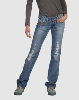 Confronta prezzi Diesel jeans pantaloni jeans su yoox.com