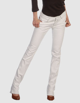 Confronta prezzi Diesel jeans pantaloni jeans su yoox.com