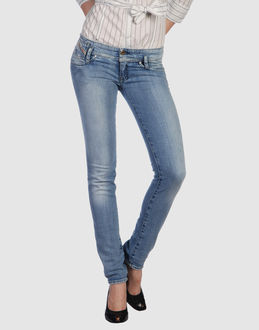 Confronta prezzi Diesel jeans pantaloni jeans su yoox.com