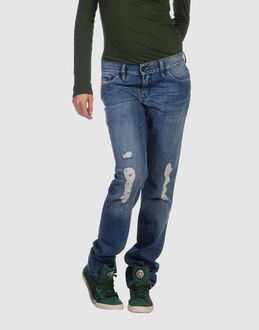 Confronta prezzi Diesel jeans pantaloni jeans su yoox.com