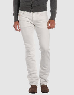 Confronta prezzi Diesel jeans pantaloni jeans su yoox.com