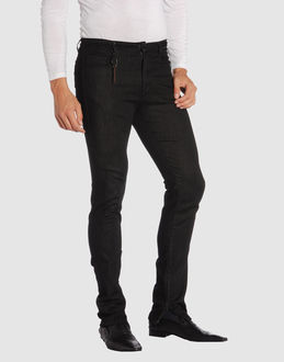 Confronta prezzi Miu miu jeans pantaloni jeans su yoox.com