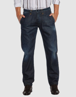 Confronta prezzi Diesel jeans pantaloni jeans su yoox.com