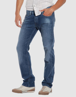 Confronta prezzi Diesel jeans pantaloni jeans su yoox.com