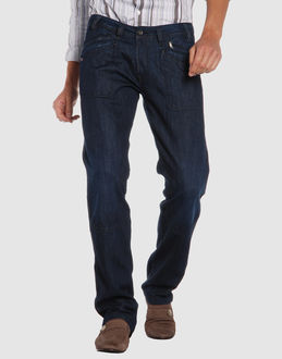 Confronta prezzi Diesel jeans pantaloni jeans su yoox.com