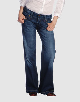 Confronta prezzi Diesel jeans pantaloni jeans su yoox.com