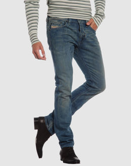 Confronta prezzi Diesel jeans pantaloni jeans su yoox.com