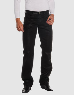 Confronta prezzi Cnc costume national jeans pantaloni jeans su yoox.com