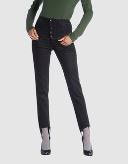 Confronta prezzi Diesel jeans pantaloni jeans su yoox.com