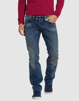 Confronta prezzi Diesel jeans pantaloni jeans su yoox.com