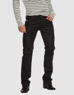 Confronta prezzi Diesel jeans pantaloni jeans su yoox.com