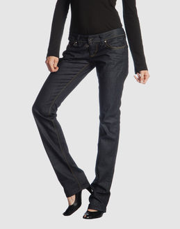 Confronta prezzi Diesel jeans pantaloni jeans su yoox.com
