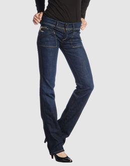 Confronta prezzi Diesel jeans pantaloni jeans su yoox.com