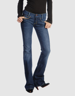 Confronta prezzi Diesel jeans pantaloni jeans su yoox.com
