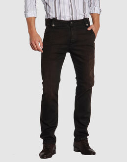 Confronta prezzi Diesel jeans pantaloni jeans su yoox.com