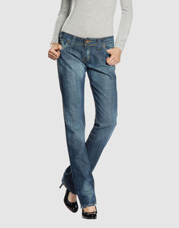 Confronta prezzi Angel devil jeans pantaloni jeans su yoox.com