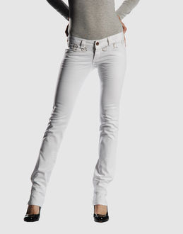 Confronta prezzi Angel devil jeans pantaloni jeans su yoox.com