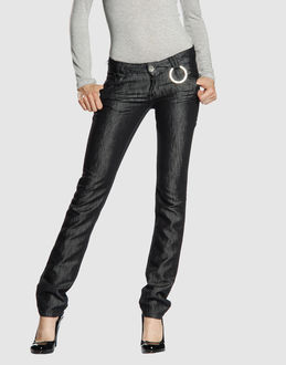 Confronta prezzi Angel devil jeans pantaloni jeans su yoox.com