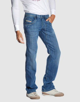 Confronta prezzi Diesel jeans pantaloni jeans su yoox.com