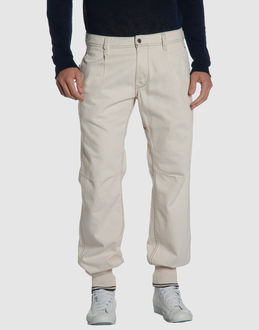  - jeans  - pantalons jeans - sur yoox.com