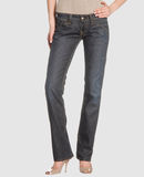 Comparez les prix Htc - jeans - pantalons jeans sur yoox.com