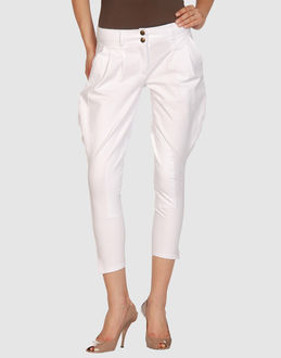 FERMEZ LA BOUCHE by VANESSA DEL SOLE - JEANS - Corsaire en jeans sur YOOX.COM
