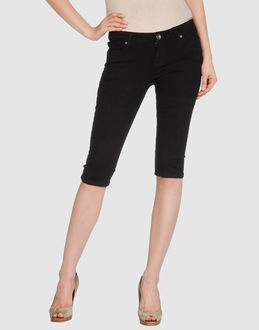 Click here to view information for&nbsp;Dr Denim Jeansmakers Denim Denim Capris On Yooxcom