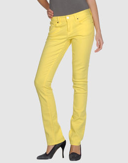  - jeans  - pantalons jeans - sur yoox.com