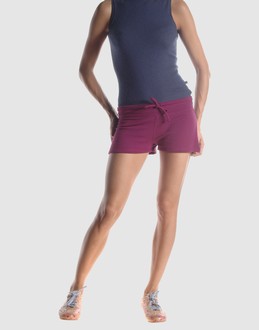 LAURA URBINATI - ���f�B�[�X - �X�E�F�b�g - �V���[�g�X�E�F�b�g�p���c on YOOX.COM