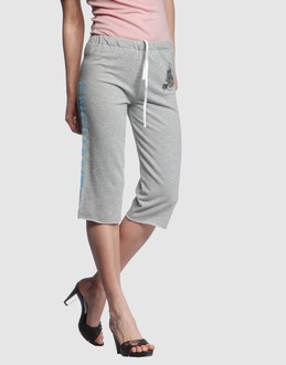 EMERGE - Women - FLEECE TOPS - Sweat shorts on YOOX.COM