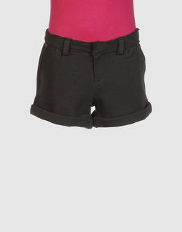 DOUDOU SWEATS Shorts sweat sur YOOXCOM