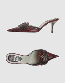 WORK IN PROGRESS - CHAUSSURES - Sabots sur YOOX.COM