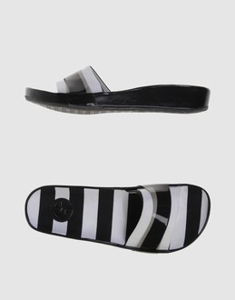 GIORGIO ARMANI - CHAUSSURES - Sandales sur YOOX.COM