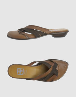 MOMA - CHAUSSURES - Sabots sur YOOX.COM