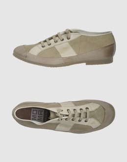 MOMA - CHAUSSURES - Chaussures � lacet sur YOOX.COM