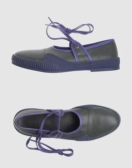 FROM - CHAUSSURES - Sneakers sur YOOX.COM