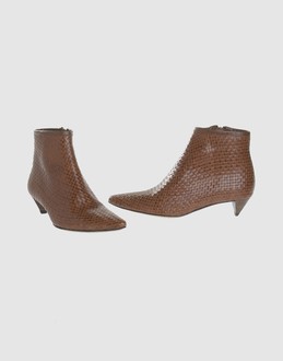 GEORGINAGOODMAN - CHAUSSURES - Bottines sur YOOX.COM