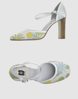JUMELLES - CHAUSSURES - Escarpins sur YOOX.COM