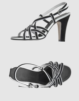 VERONIQUE BRANQUINHO - CHAUSSURES - Sandales � talons sur YOOX.COM