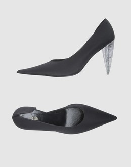 QUELLE - CHAUSSURES - Escarpins sur YOOX.COM