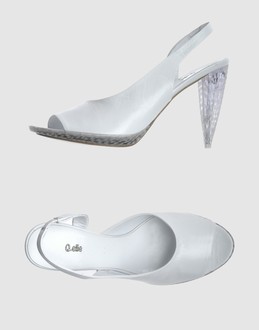 QUELLE - CHAUSSURES - Sandales � talons sur YOOX.COM