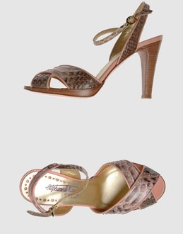 STE'PHANE DE RAUCOURT - CHAUSSURES - Sandales � talons sur YOOX.COM