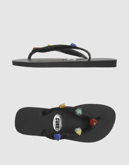 CUBO - CHAUSSURES - Tongs sur YOOX.COM
