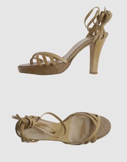 JOHN GALLIANO - CHAUSSURES - Sandales � talons sur YOOX.COM