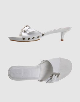 COCCINELLE - CHAUSSURES - Sandales � talons sur YOOX.COM