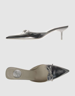 90 GRADI - CHAUSSURES - Sabots sur YOOX.COM